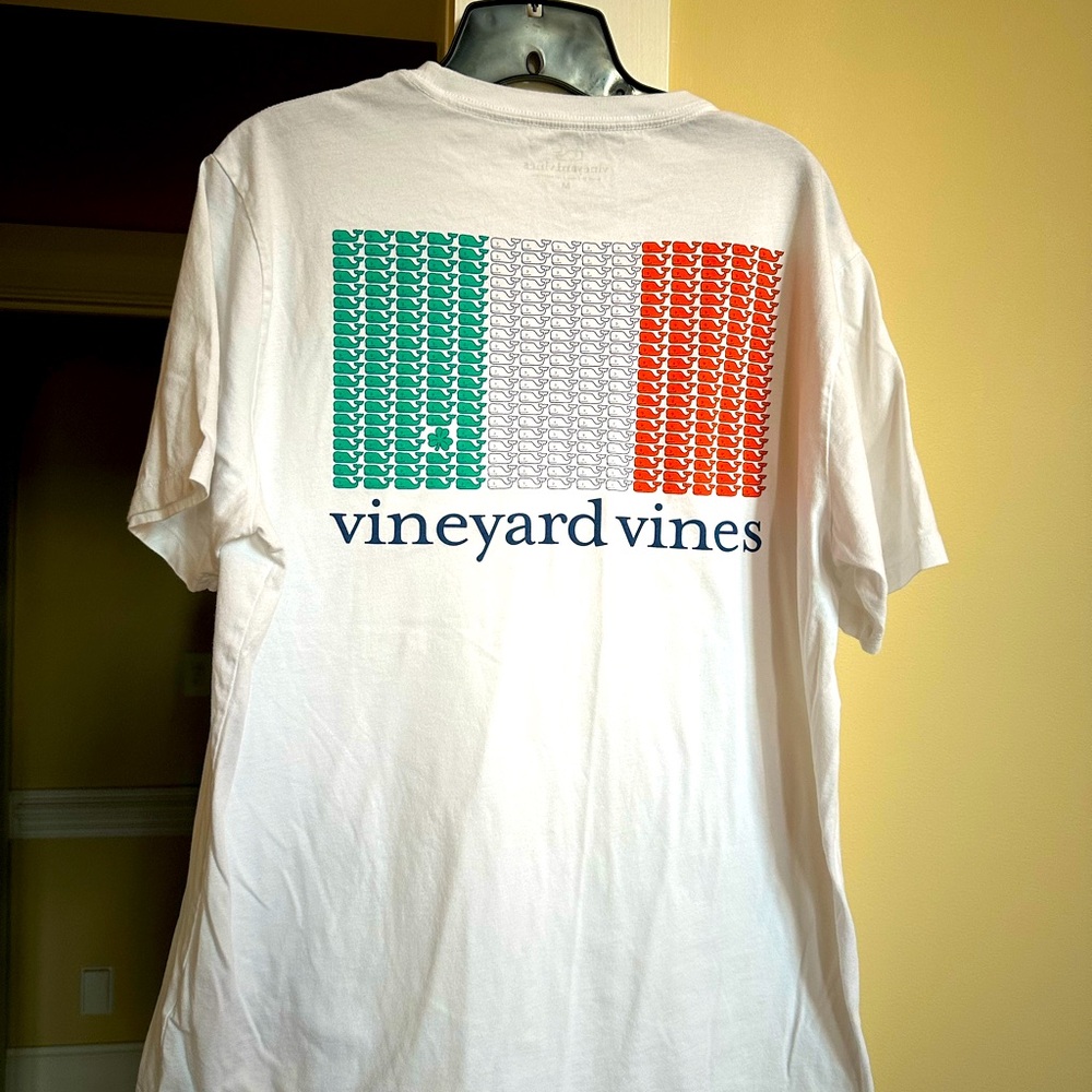 Men’s Vineyard Vines short sleeve pocket t-shirt